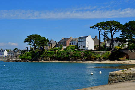 Arzon, France - June 6 2021: the village of Port Navaloのeditorial素材