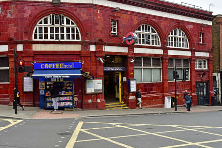 London; Hampstead; England - October 21 2021: the Hampstead stationのeditorial素材