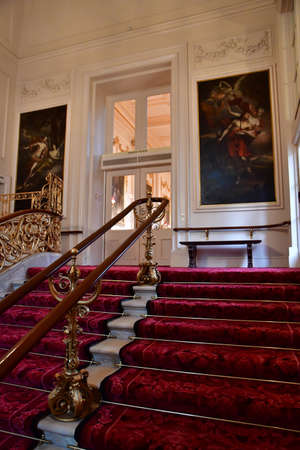 London; England - October 21 2021: the Royal Opera House in Covent Garden districtのeditorial素材