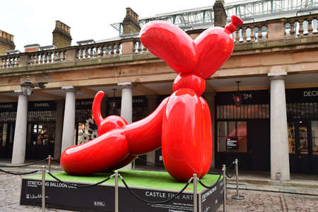 London; England - October 21 2021: the Covent Garden districtのeditorial素材