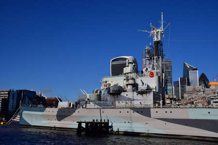 London; Hampstead; England - October 21 2021: the HMS Belfast a light cruiser of the second warのeditorial素材
