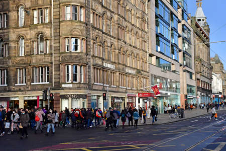 Edinburgh,Scotland - October 21 2021: the old picturesque cityのeditorial素材