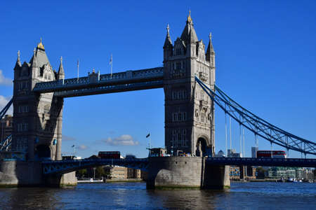 London; England - October 21 2021: Tower Bridgeのeditorial素材