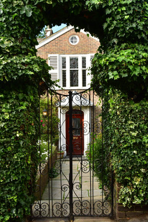 London; Hampstead; England - October 21 2021: the Belsize Park districtのeditorial素材