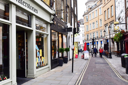 London; England - October 21 2021: the Covent Garden districtのeditorial素材