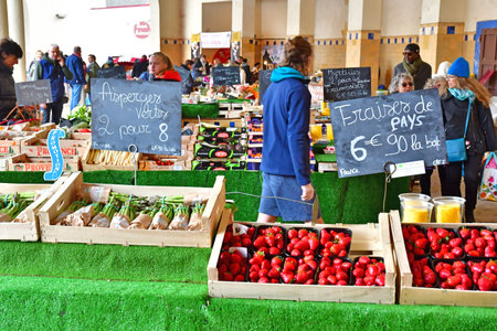 Le Touquet Paris Plage; France - April 20 2024: fruits and vegetables on the Saturday marketのeditorial素材