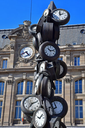 Paris; France - April 10 2025: clock sculpture in front of the Saint Lazare stationのeditorial素材