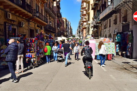 Sicily, Italy - March 8 2025: the via Maqueda in the historic city of Palermoのeditorial素材