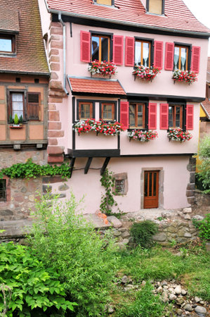 Kaysersberg Vignoble, France - August 18, 2016: the picturesque village in Grand Estのeditorial素材