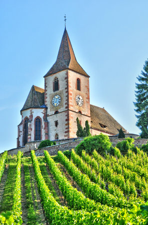 Hunawihr, France - August 18 2016: the picturesque village in Grand Estのeditorial素材