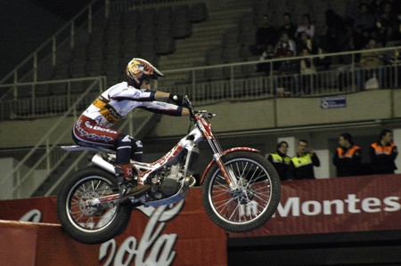 Granada-Spain-2008/02/09- pilot trial, Fajardo, in the championship of the world indoor trial at the Sports Palace Granadaのeditorial素材