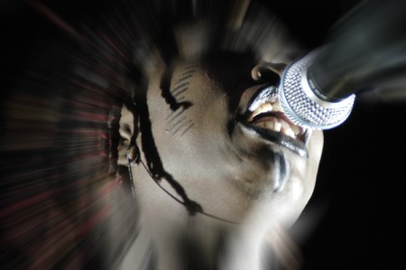 2007/09/22-Granada-EspaÃ±a- Singer, dancer and African percusionosta Dobet Gnahore Ivory Coast acting in concert in the city of Granadaのeditorial素材