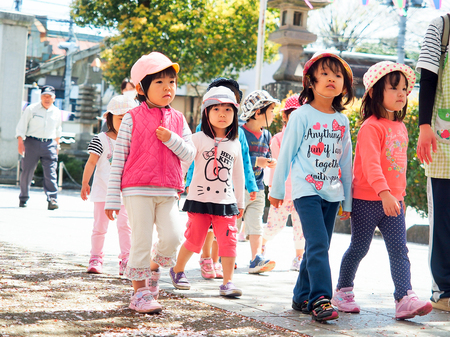 Kawagoe,Japan-April 11,2017,Japanese children on an excursion in Renkeiji temple.のeditorial素材