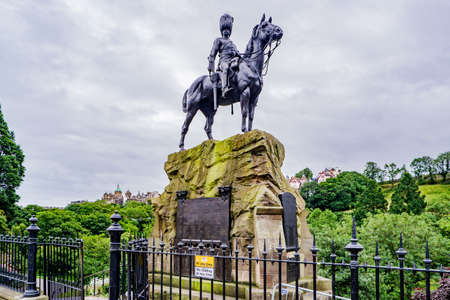 The Royal Scots Greys Monument statue in West Princes Street Gardens,のeditorial素材