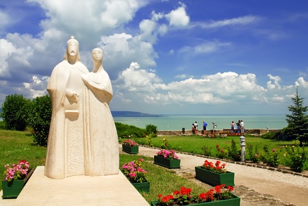 Statue of  Hungarian kings on Tihany abbey with balaton lake background - Balaton - Hungaryの写真素材