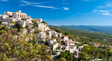 Close panoramic view of Gordes - Franceの写真素材