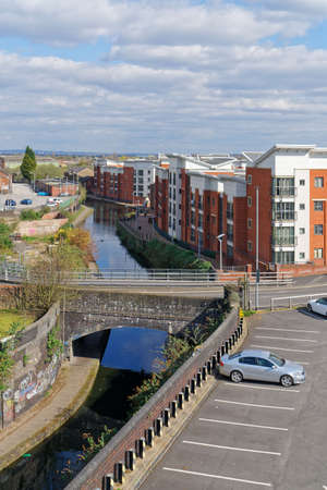 Horseley Fields estate, situated along canal in Wolverhampton. April 16, UK 2021のeditorial素材