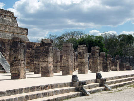 Temple of the warriors, Chichen Itza - Mexicoのeditorial素材