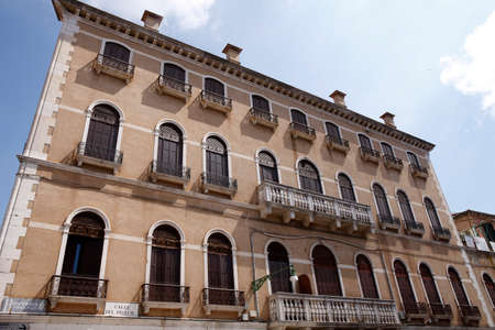 Venezia: Palazzo veneziano im calle del Pistorのeditorial素材