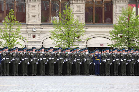 MOSCOW - MAY 6: Soldiers stand in raw near GUM and participate in rehearsal in honor of Great Patriotic War victory on Red Square on May 6, 2010 in Moscow, Russiaのeditorial素材