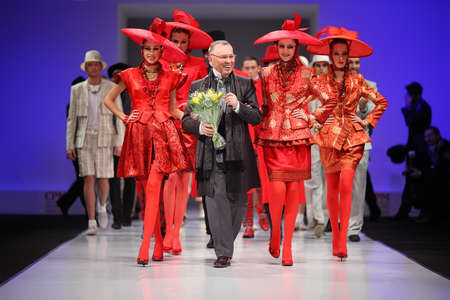 MOSCOW - FEBRUARY 22: Couturier Slava Zaytzev and models wear his clothing in the Collection Premiere Moscow, a fashion industry platform of IGEDO Company, on February 22, 2011 in Moscow, Russia.のeditorial素材