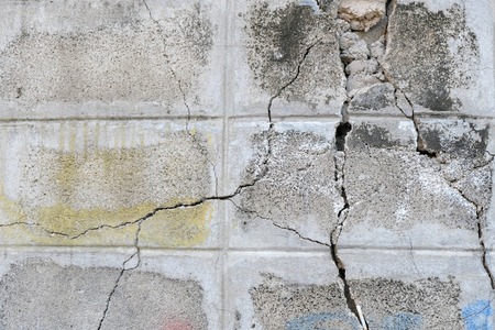 cracked wallの写真素材