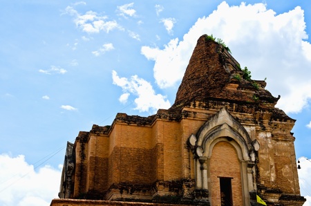 Ancient pagoda build from brick at Wat Chedi Luang in Chiang Mai Thailand の写真素材