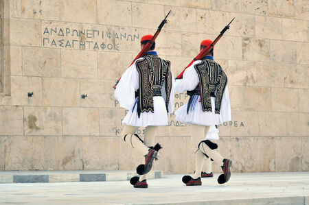 Evzoni guard in front of the Greek parliament, Athensのeditorial素材