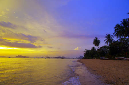 Colorful Sunset In The Beachの写真素材