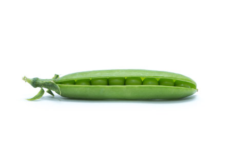 green peas vegetable bean isolated on whiteの写真素材