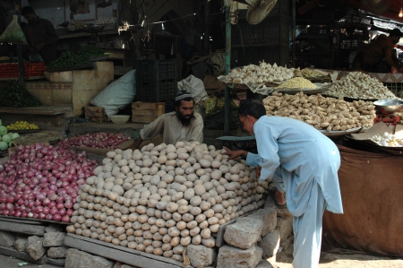 KARACHI/PAKISTAN_   Vegetable shopping center in Karachi 6 Nov. 2012       のeditorial素材