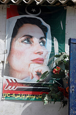Karachi /Pakistan- Poster with Pakistan late prime minister Ms.Benazir Bhutto          01 July 2014 のeditorial素材