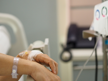hand Patients sleep to saline at the hospital wardの写真素材