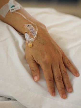 Hand Patients sleep to saline at the hospital ward