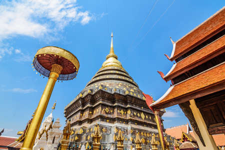 Wat Prathat Lampang Luang Temple, Lampang, Thailandの写真素材