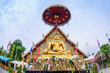 CHIANGMAI , THAILAND - APRIL 2017,13: Phra Phuttha Sihing Buddha at Phra Sing Waramahavihan Temple, Thailand.のeditorial素材