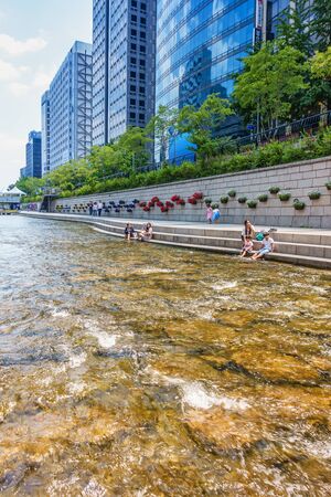 Seoul, South Korea - May 27, 2017: Cheonggyecheon Stream and modern public recreation space in downtown Seoul, South Korea.のeditorial素材