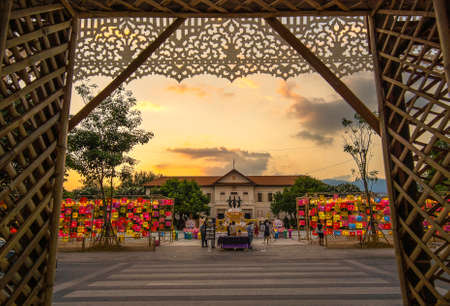 Chiang mai, Thailand - November, 5, 2021 : Big paper lantern in Loi Krathong Festival , Three Kings Monument in Chiang Mai province of Thailand. The word krathong refers to basket and loy means to floatのeditorial素材
