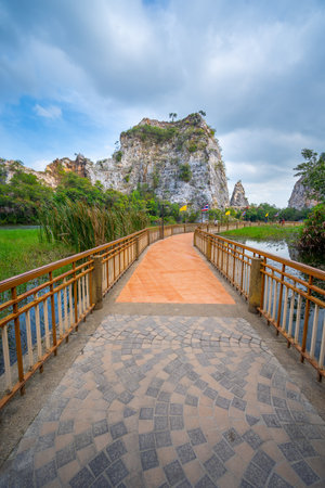 Hin Khao Ngu Park, Khao Ngu Stone Park in Ratchaburi, Thailand also call Snake Mountain. Beautiful stone mountain and lake in Ratchaburi Provinceの写真素材