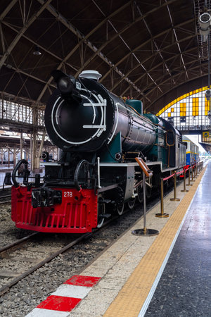 BANGKOK, THAILAND : October 23, 2023 : Bangkok Railway Station or Central train station (Hua Lamphong Railway Station) In the past, it was an important railway station in Thailand.のeditorial素材