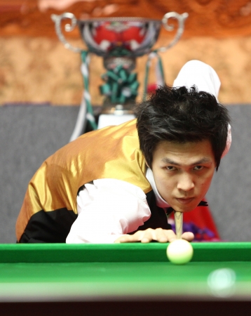 SUPHANBURI, THAILAND - FEB 20  F Nakornnayok Th epchaiya Un-nooh of Thailand participant of Sangsom Thailand ranking circuit 2013 at Patchara Hotel on february 20, 2013 in Suphanburi, Thailand のeditorial素材