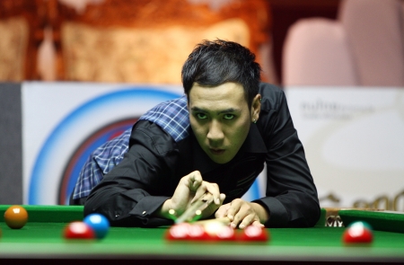 SUPHANBURI, THAILAND - FEB 21  Nut Padriew Nitiwat Kanjanasri of Thailand participant of Sangsom Thailand ranking circuit 2013 at Patchara Hotel on february 21, 2013 in Suphanburi, Thailand のeditorial素材