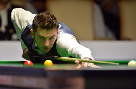 Bangkok, Thailand - SEP 2 Mark Selby of England participates in a Sangsom Six-red World Championship 2013 at Montien Riverside Hotel on September 2, 2013 in Bangkok, Thailand のeditorial素材