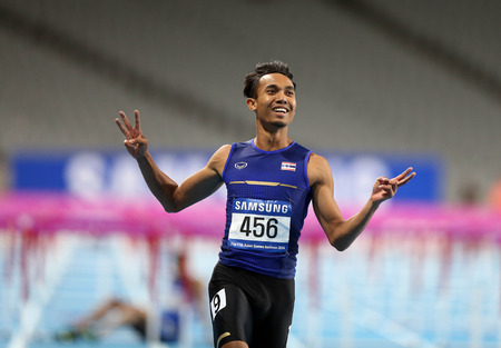 INCHEON - SEP 30:Jamras RITTIDET of Thailand in action during the 2014 Incheon Asian Games at Incheon Asiad Main Stadium on September 30, 2014 in Incheon, South Korea.のeditorial素材