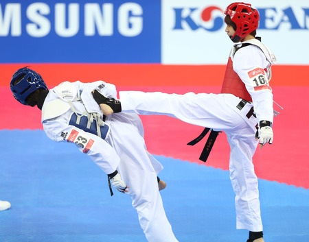 INCHEON - OCT 1:LIN Wan Ting of Chinese Taipei in action during the 2014 Incheon Asian Games at Ganghwa Dolmens Gymnasium on October 1, 2014 in Incheon, South Korea.のeditorial素材