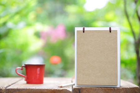 red mug and Empty calendarの写真素材