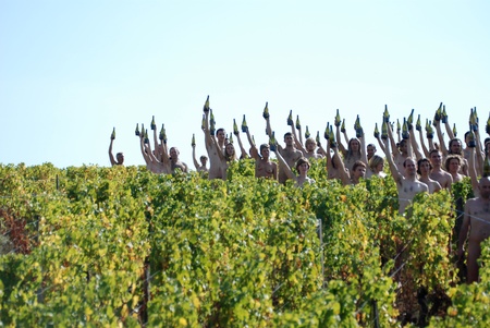 Spencer Tunick Installation Macon France October 3, 2009のeditorial素材