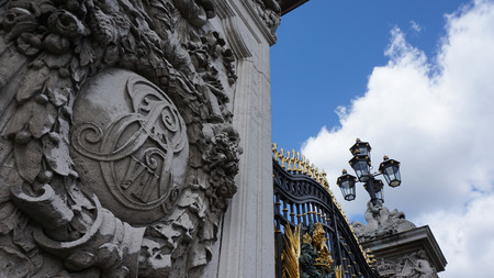 Buckingham Palace Grand entrance in Londonのeditorial素材