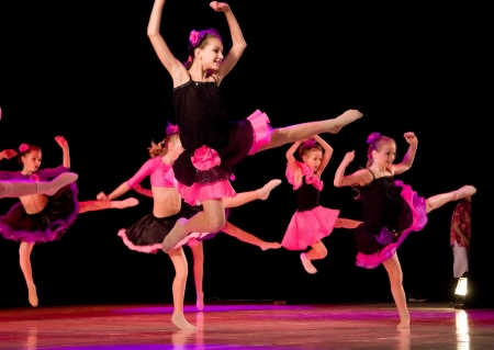 School-theatre of Modern dance POTOKI, Dnepropetrovsk, Ukraine - February 2011, Winter Entertainment (Faces). Sport boys and teenagers class perform composition Franceのeditorial素材