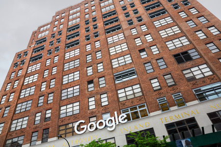 NEW YORK, USA - Apr 29, 2016: Google New York officeのeditorial素材